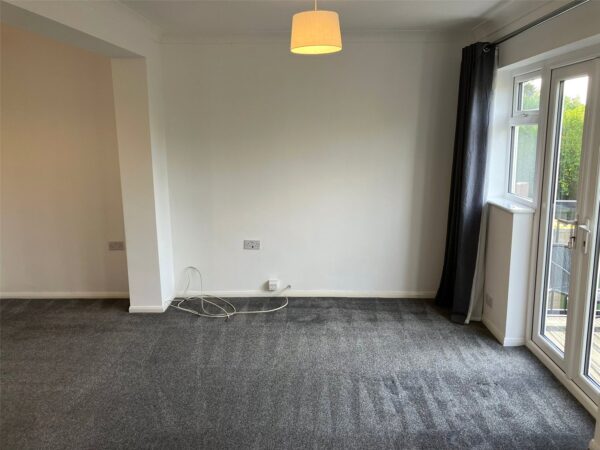 Woodfield Way, Hornchurch, RM12 4JA