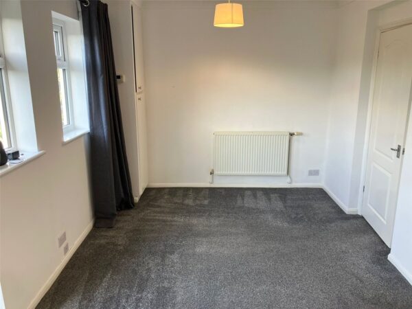 Woodfield Way, Hornchurch, RM12 4JA