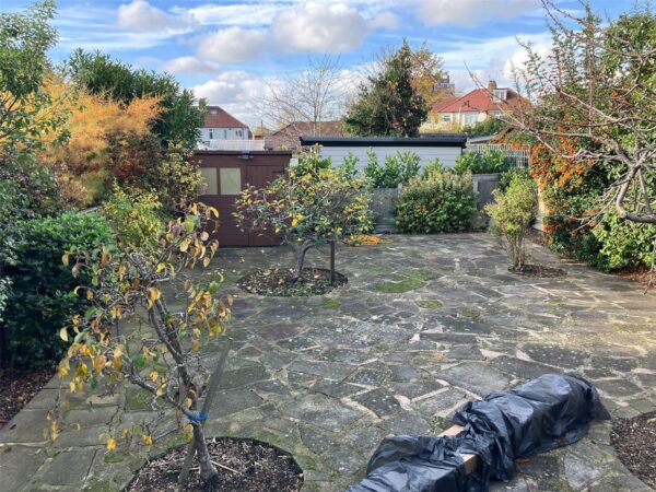 Woodfield Way, Hornchurch, RM12 4JA