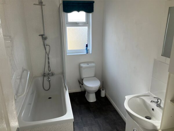 Woodfield Way, Hornchurch, RM12 4JA