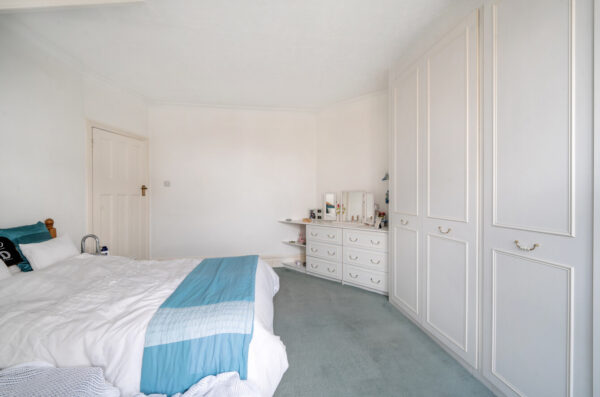 Mill Park Avenue, Hornchurch, RM12 6HA