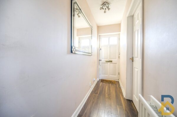 Heath Park Drive, Chadwell Heath, Romford, RM6 4FJ