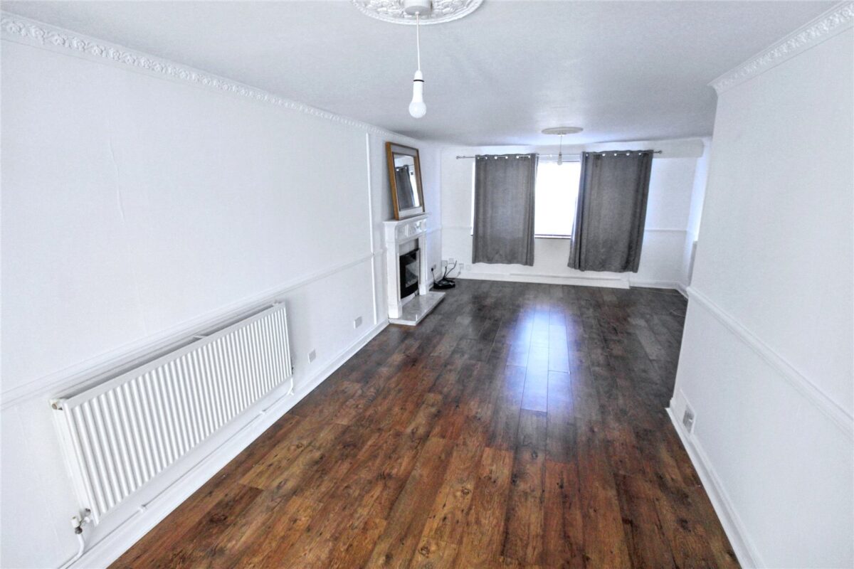 Heaton Avenue, Romford, RM3 7HL