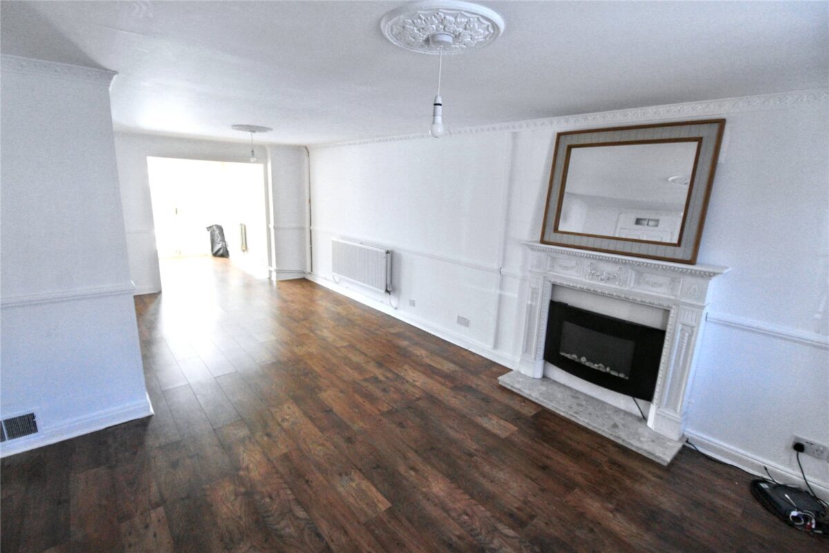 Heaton Avenue, Romford, RM3 7HL