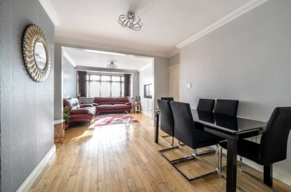 Lincoln Avenue, Romford, RM7 0SJ