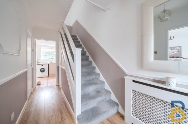 Tangmere Crescent, Hornchurch, RM12