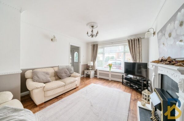 Tangmere Crescent, Hornchurch, RM12