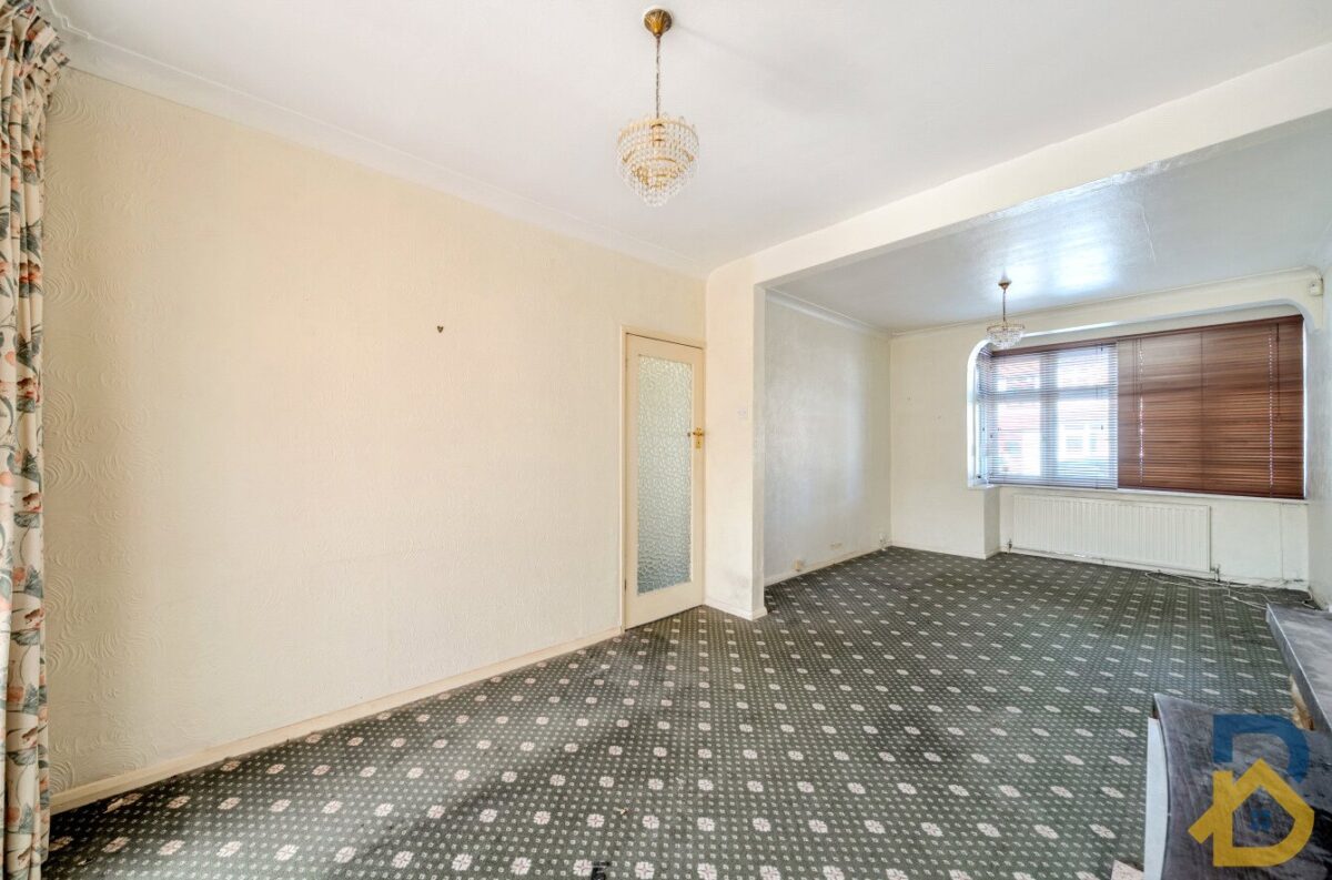 Primrose Glen, Hornchurch, RM11 2NL