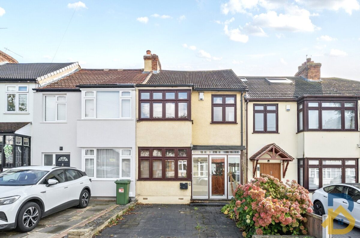 Primrose Glen, Hornchurch, RM11 2NL