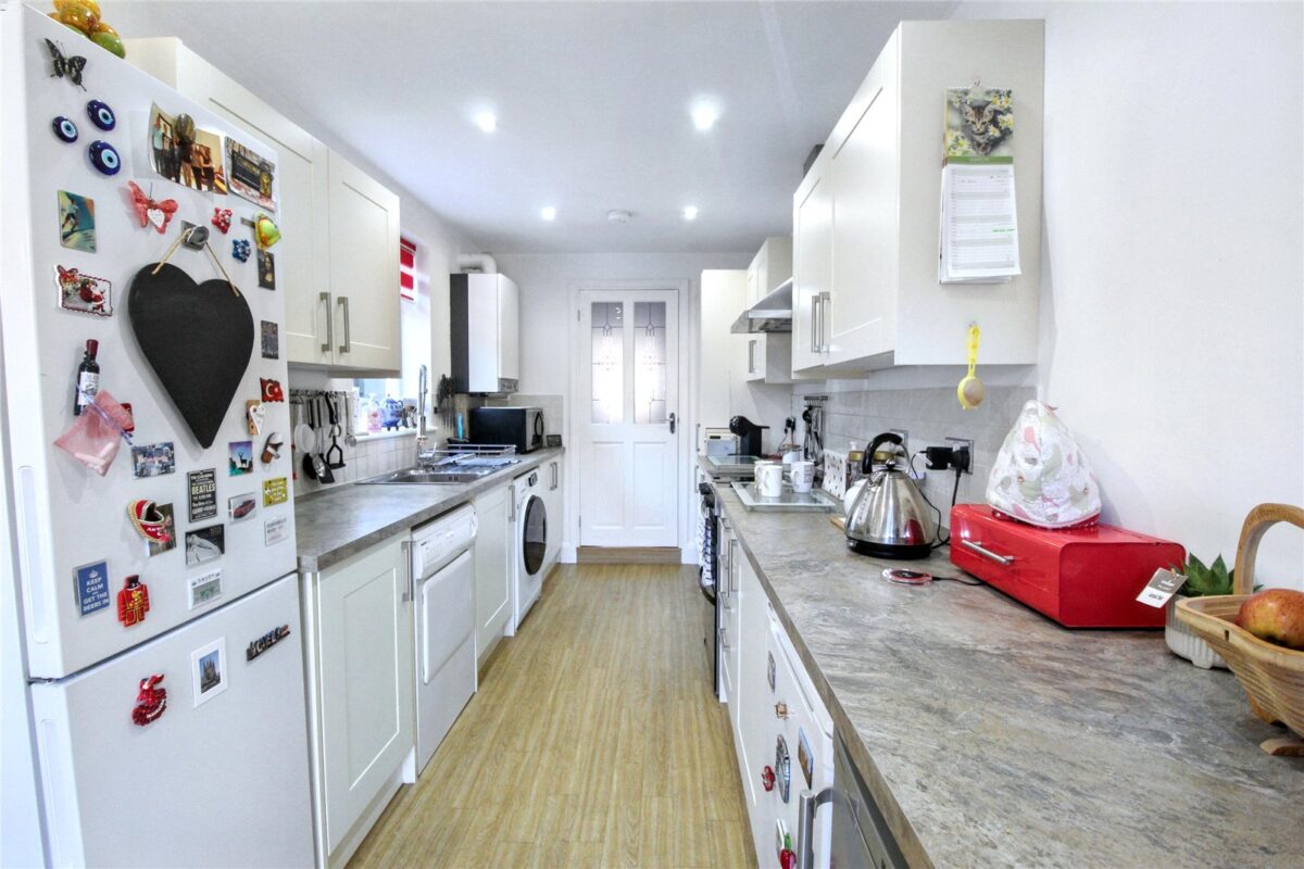 Cross Road, Mawneys, Romford, RM7 8DX