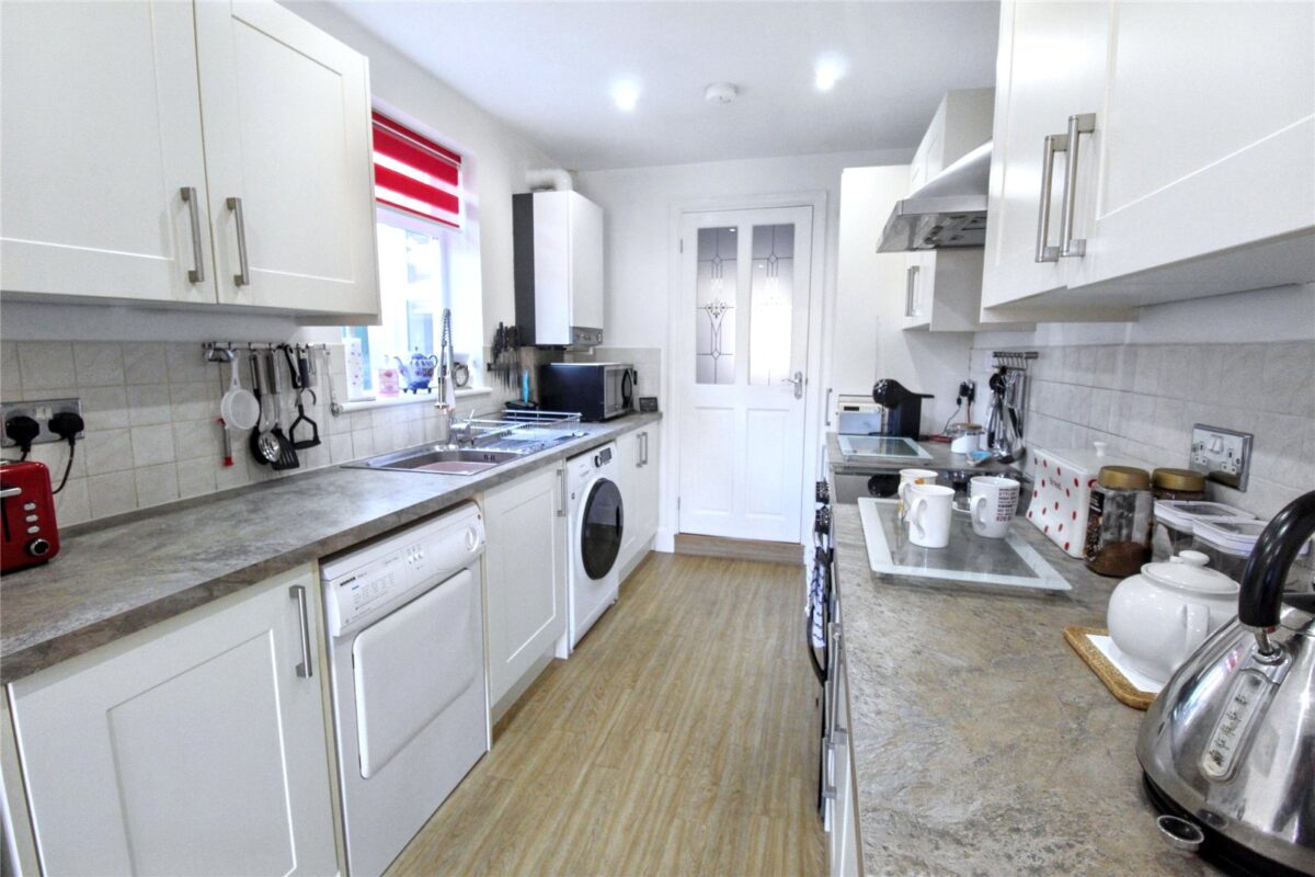 Cross Road, Mawneys, Romford, RM7 8DX