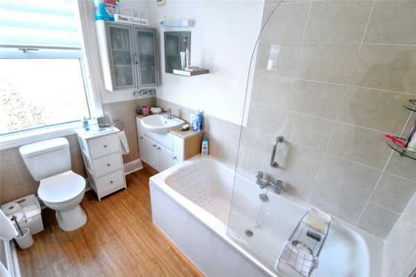 Cross Road, Mawneys, Romford, RM7 8DX