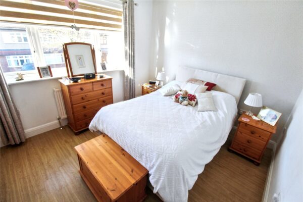 Cross Road, Mawneys, Romford, RM7 8DX