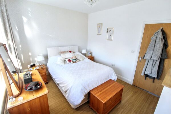 Cross Road, Mawneys, Romford, RM7 8DX