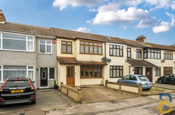 Laburnum Avenue, Hornchurch, RM12 4HA