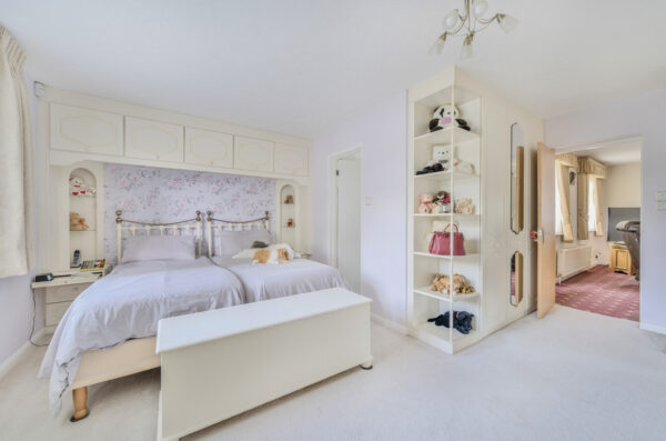 Cranham Road, Hornchurch, RM11 2AD
