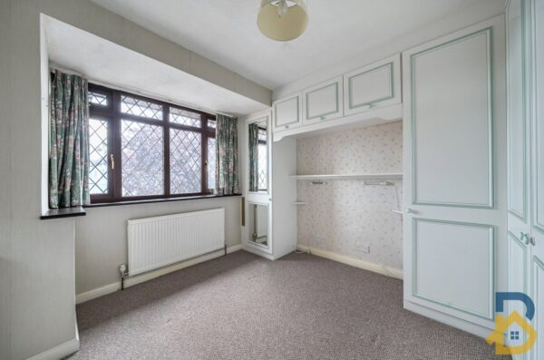 Warren Drive, Hornchurch, RM12 4QZ