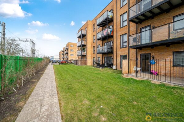 Heriot Road, Rainham, RM13 8QQ