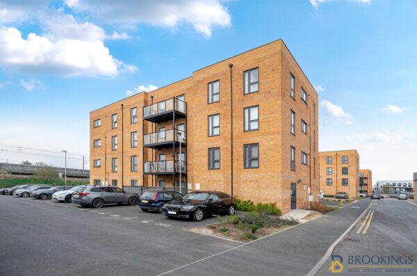 Heriot Road, Rainham, RM13 8QQ