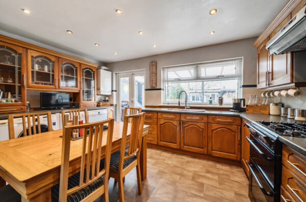 Birch Crescent, Hornchurch, RM11 2NW