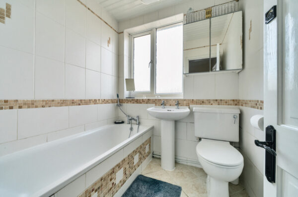 Birch Crescent, Hornchurch, RM11 2NW
