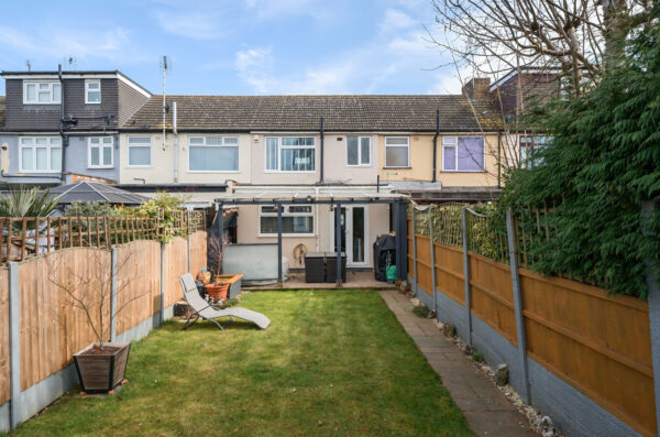 Birch Crescent, Hornchurch, RM11 2NW