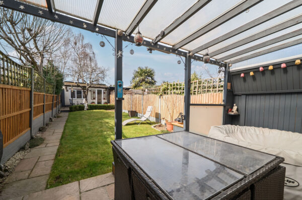 Birch Crescent, Hornchurch, RM11 2NW
