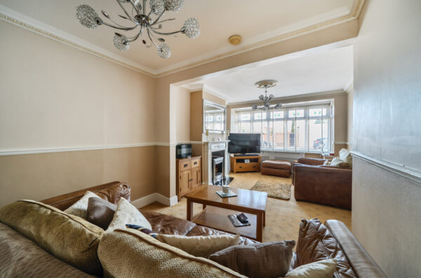 Birch Crescent, Hornchurch, RM11 2NW
