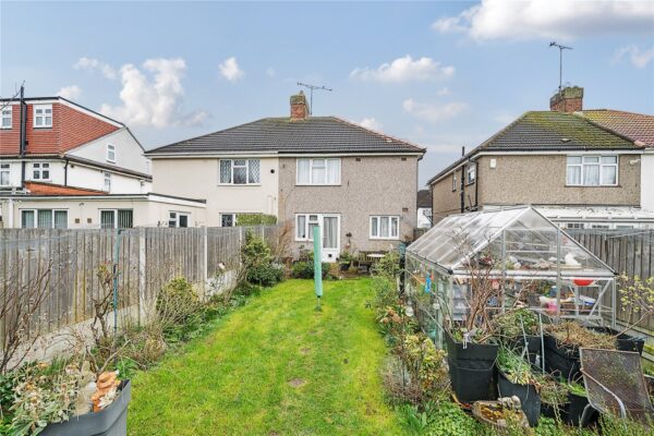 Windermere Avenue, Hornchurch, RM12 5EP