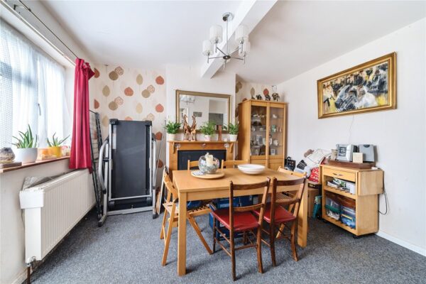 Windermere Avenue, Hornchurch, RM12 5EP