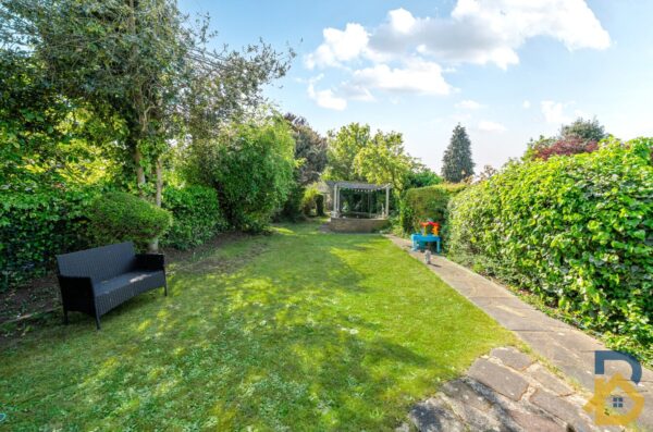 Wayside Avenue, Hornchurch, RM12 4LL