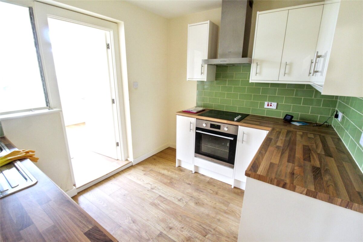 Ilchester Road, Dagenham, RM8 2YX