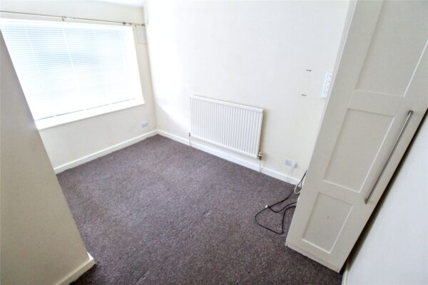 Ilchester Road, Dagenham, RM8 2YX
