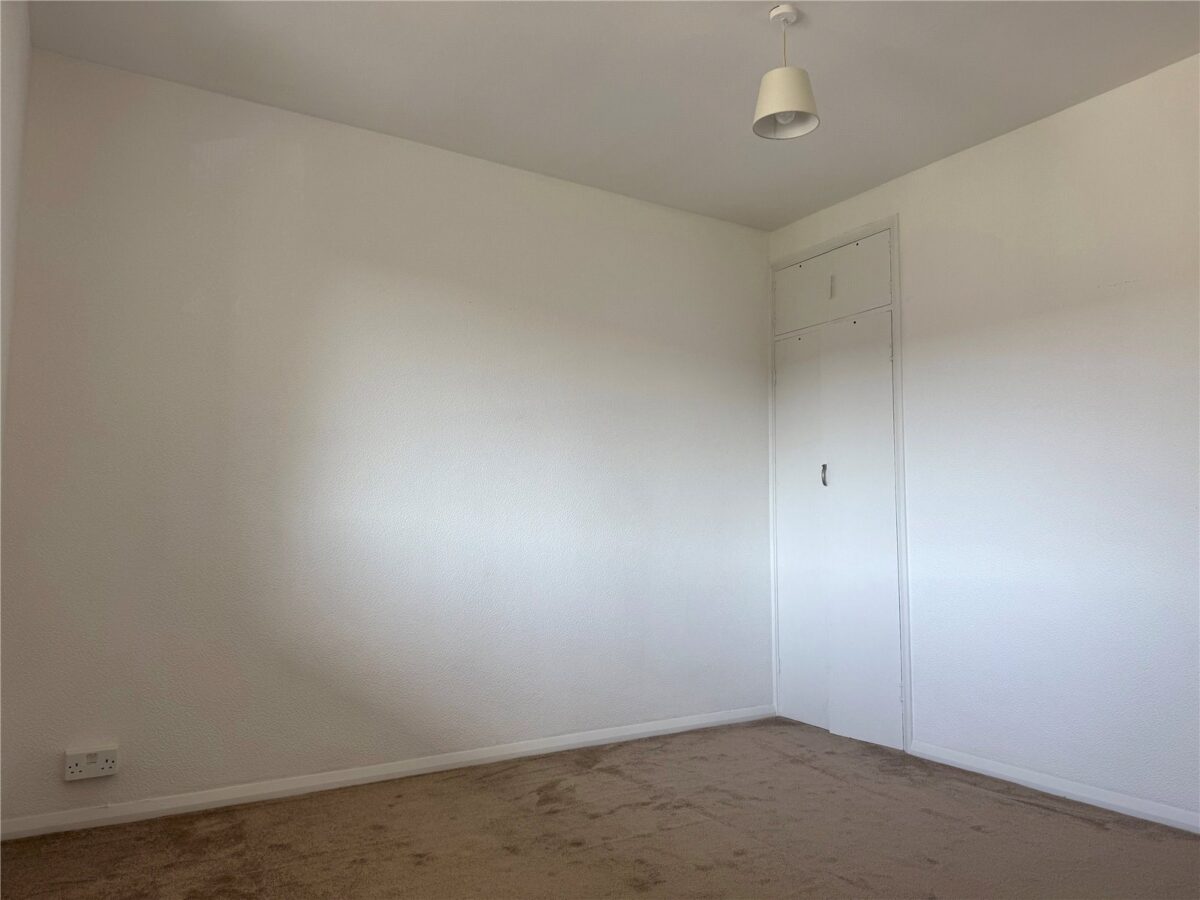 Trowbridge Road, Romford, RM3 8AG