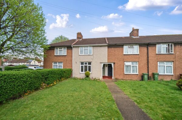Lake Gardens, Dagenham, Essex, RM10 8NU