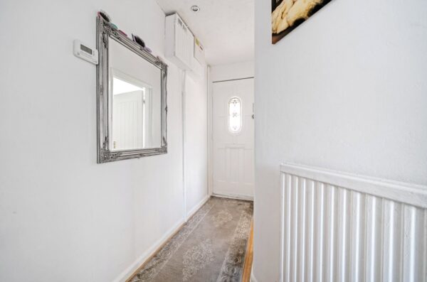 Lake Gardens, Dagenham, Essex, RM10 8NU