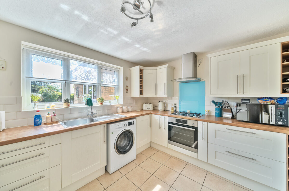 Collingwood Road, Rainham, RM13 8SZ