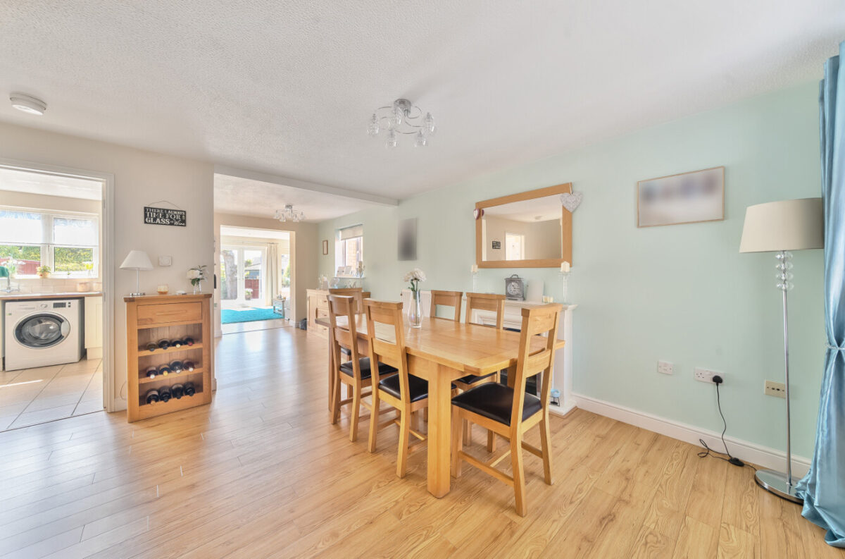 Collingwood Road, Rainham, RM13 8SZ