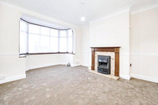 Carlton Road, Romford, RM2 5BB