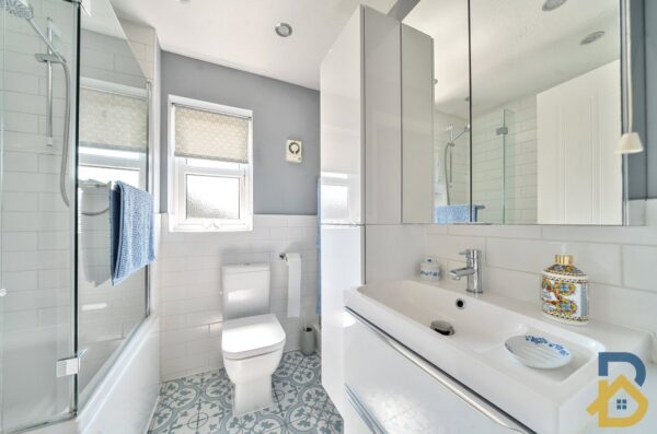 Collingwood Road, Rainham, RM13