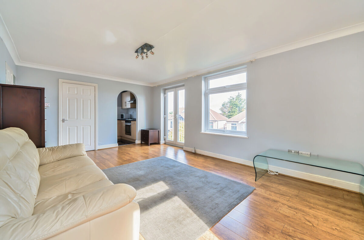 Squirrels Heath Lane, Hornchurch, RM11 2DX