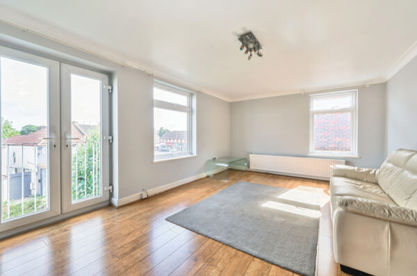 Squirrels Heath Lane, Hornchurch, RM11 2DX