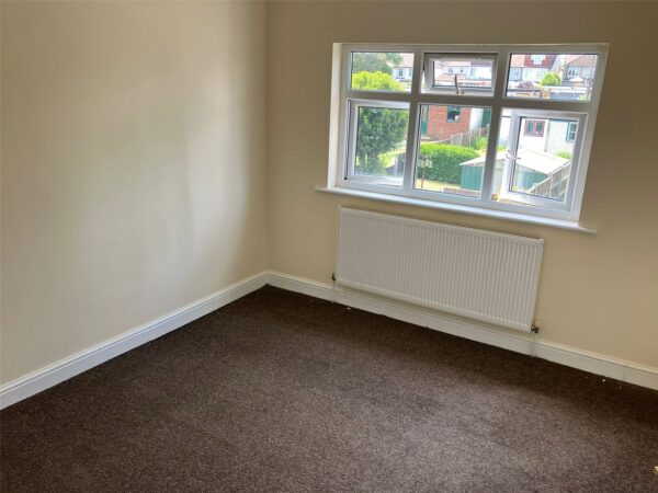 Straight Road, Romford, RM3 7JD