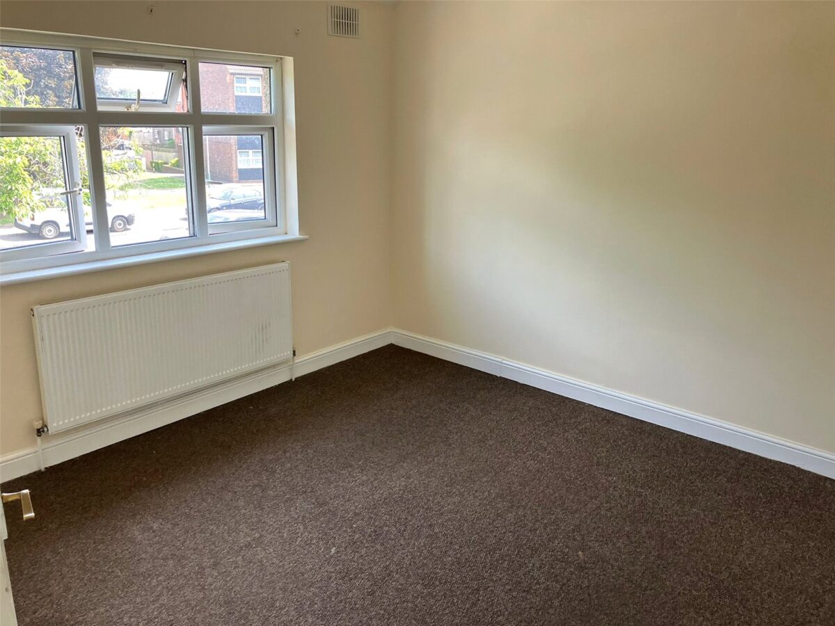 Straight Road, Romford, RM3 7JD