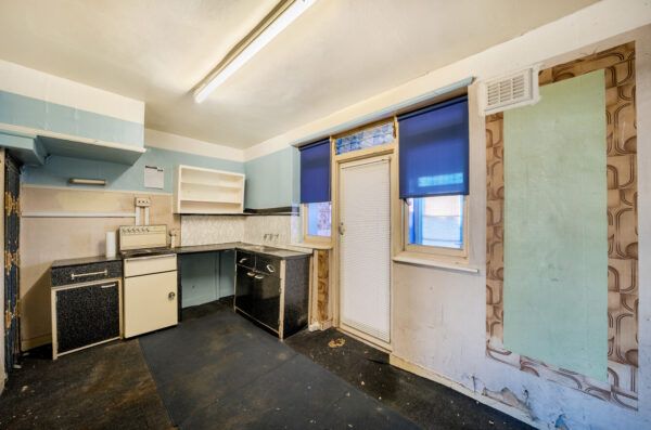 Laburnum Avenue, Hornchurch, RM12 4HA