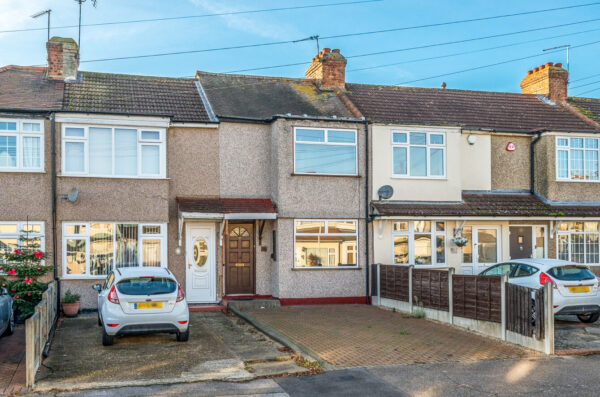Laburnum Avenue, Hornchurch, RM12 4HA
