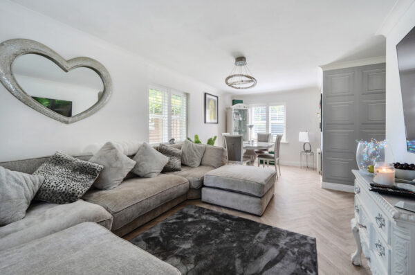 Academy Fields Road, Romford, RM2 5UG