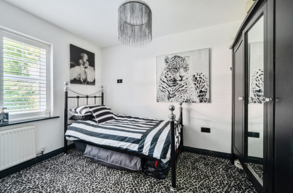 Academy Fields Road, Romford, RM2 5UG