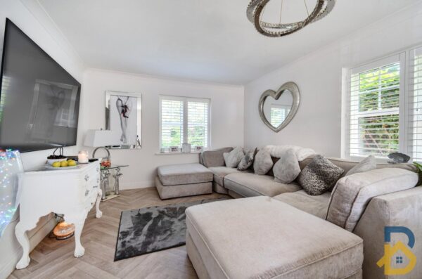 Academy Fields Road, Romford, RM2 5UG