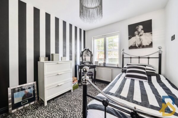 Academy Fields Road, Romford, RM2 5UG